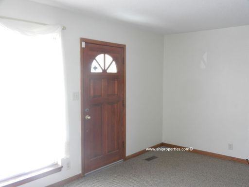 2405 Walker Chapel Rd - Photo 3 of 14