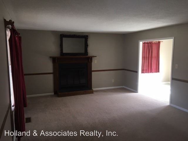 428 Wedgewood Ct - Photo 3 of 8