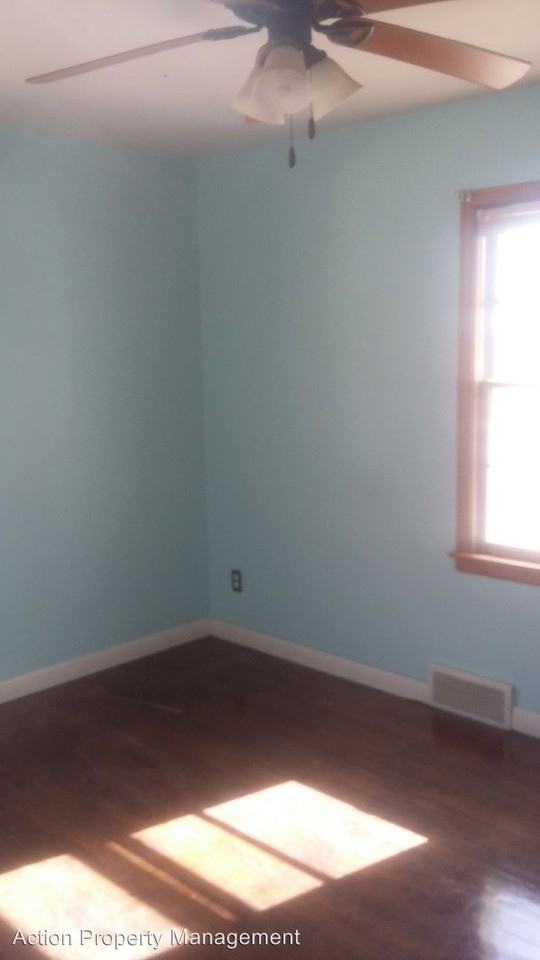 3732 E Husker Hwy - Photo 3 of 9