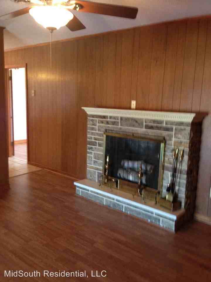 715 Ray Bluff Rd - Photo 3 of 8