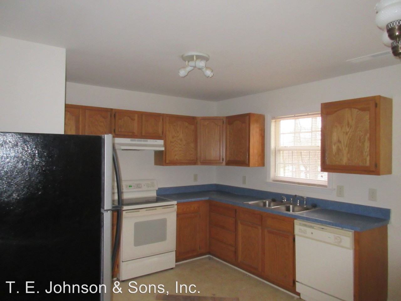 554 Mission Rd - Photo 3 of 5