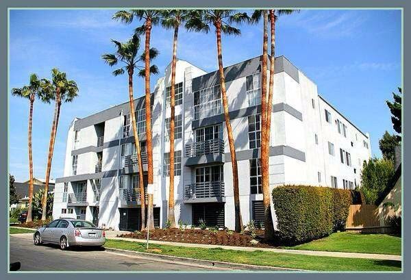 Pico/Fairfax - Photo 2 of 9