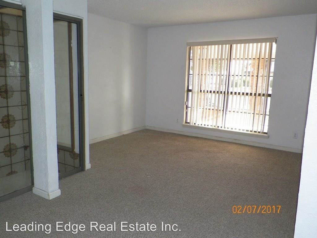 11267 Tenaha Ave - Photo 3 of 15