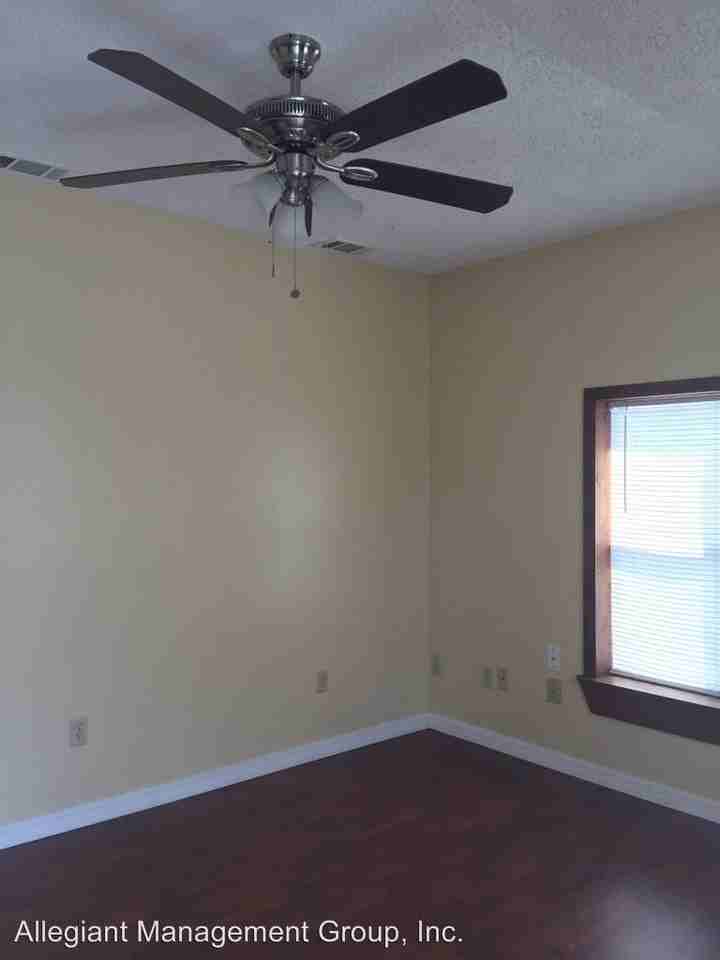 616 Massachusetts Ave #A - Photo 2 of 12