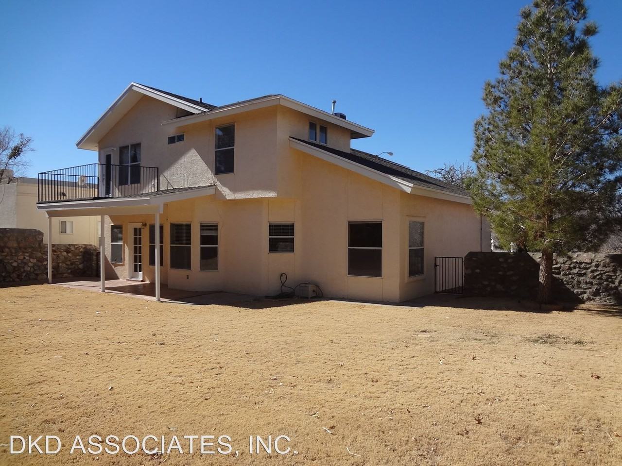 1120 Canyon Run Dr - Photo 3 of 32