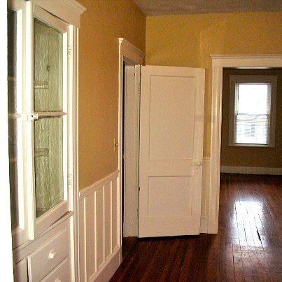 425 Washington St - Photo 2 of 2