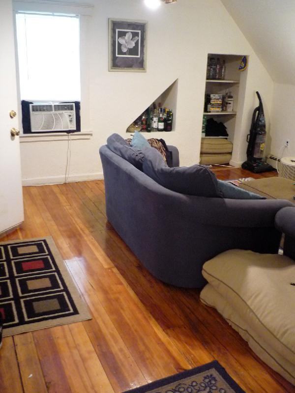 27 Warren St - Photo 2 of 5