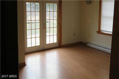1092 Grade Rd - Photo 2 of 20