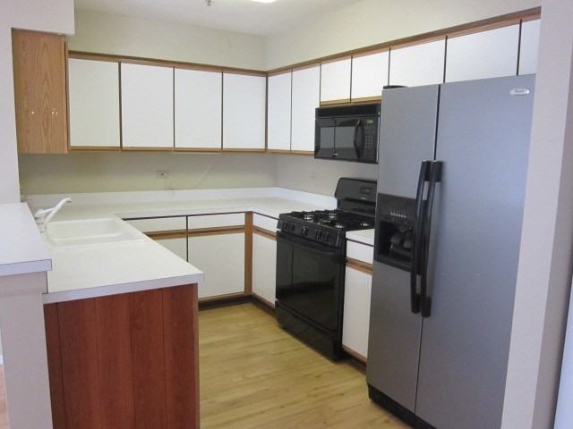 1169 Orleans Dr - Photo 2 of 13