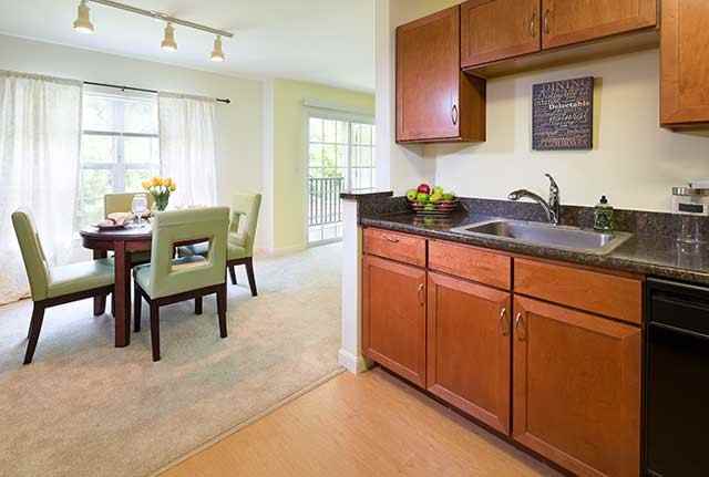 Avalon Huntington - Photo 2 of 32