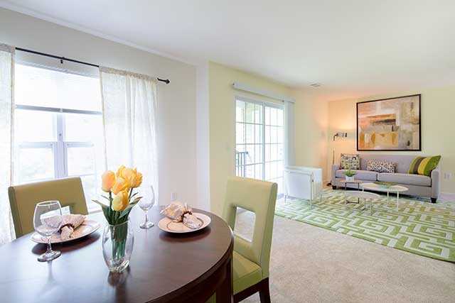 Avalon Huntington - Photo 3 of 32