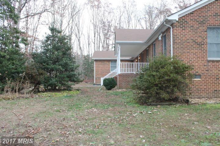 9340 Paige Rd - Photo 2 of 19