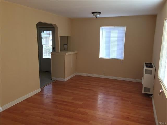 5766 Ash St - Photo 3 of 30