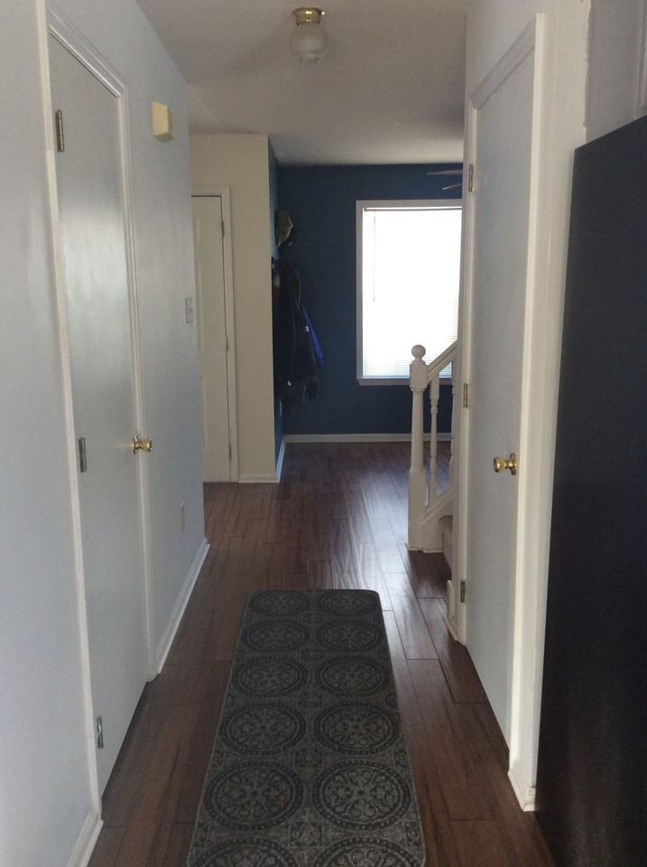 121 Walnut Ave - Photo 3 of 10