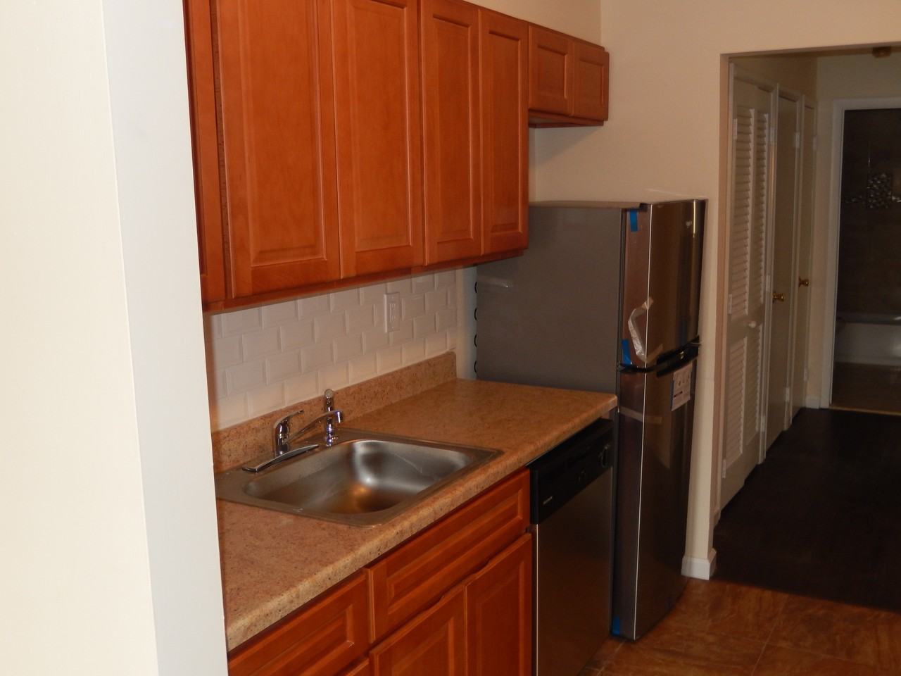 401 Town Hill Condominium #1D - Photo 3 of 14
