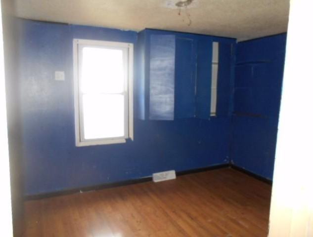 604 Madison St - Photo 3 of 7