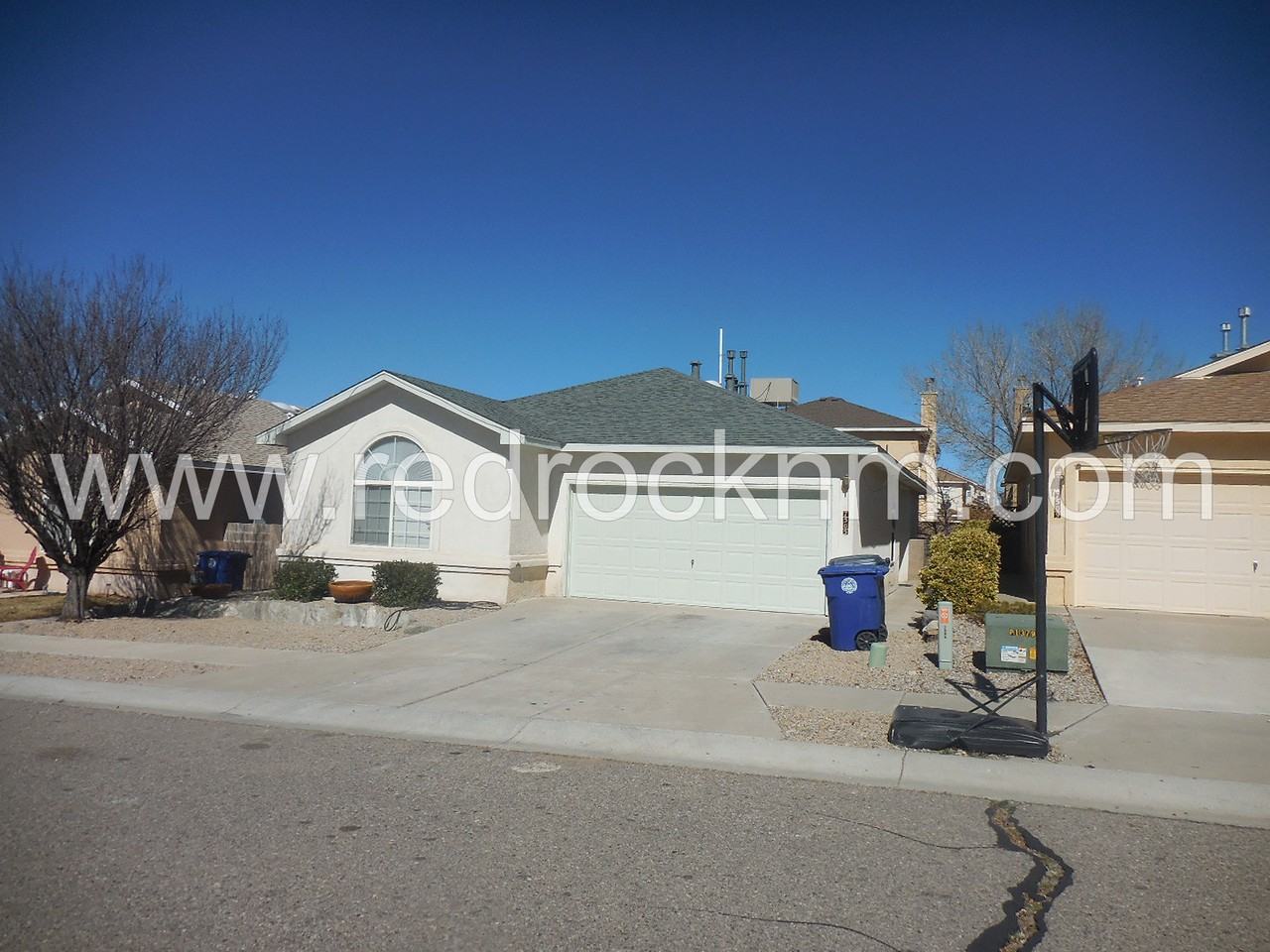 7505 Peregrine Rd NE - Photo 2 of 15