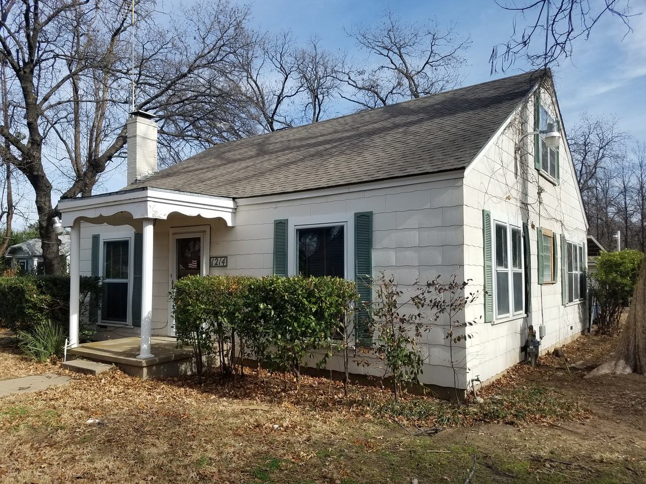 1214 Eagle Dr - Photo 2 of 19