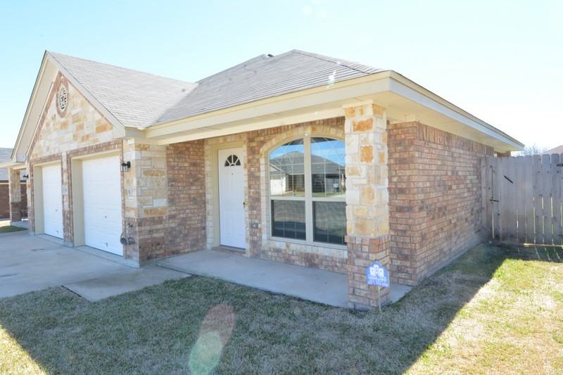 627 Paseo Del Plata - Photo 2 of 33