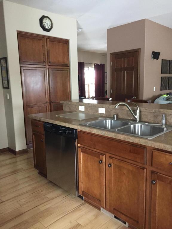 170 Countryside Dr - Photo 2 of 23