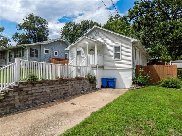 2217 Gaebler Ave - Photo 3 of 25