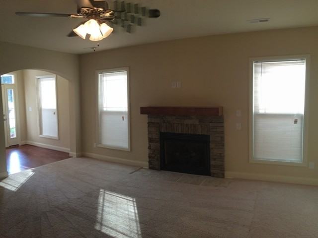 92 Ashby Dr - Photo 2 of 11