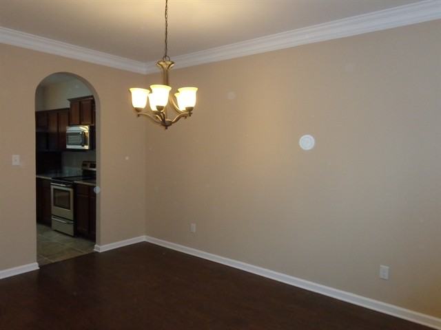 4901 Grace View Ln - Photo 3 of 14
