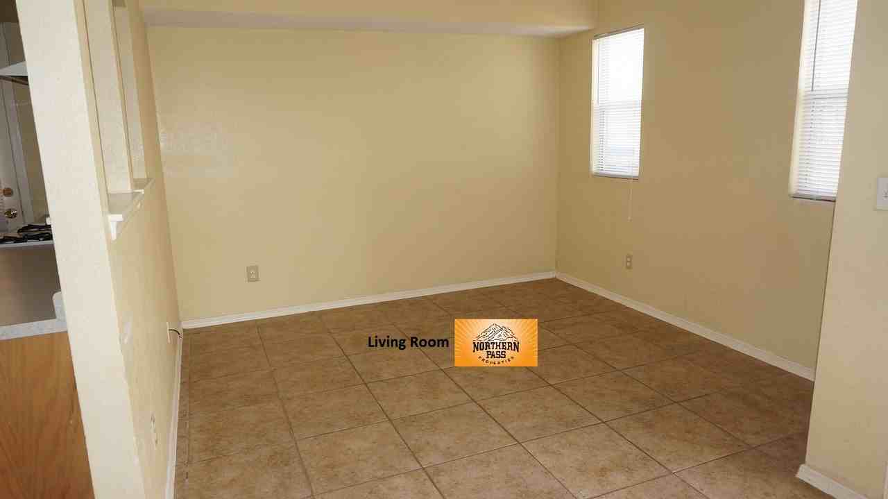 11024 Sunshine Court - Photo 3 of 13