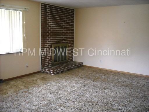 5380 Limestone Dr - Photo 3 of 7