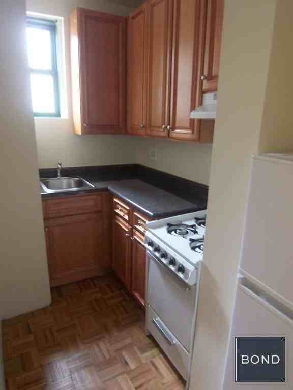 8th Ave & W 21st St #a