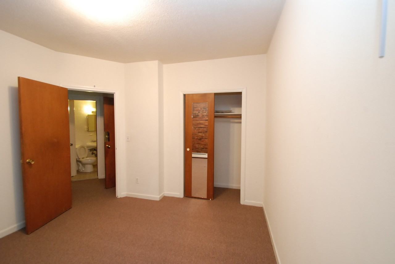 62 South Huntington Ave. #4jh - Photo 2 of 7
