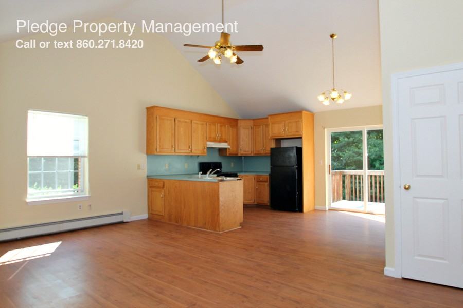 384-406 S Eagleville Rd - Photo 2 of 12