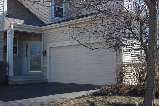 341 Berkshire Dr #341 - Photo 2 of 21