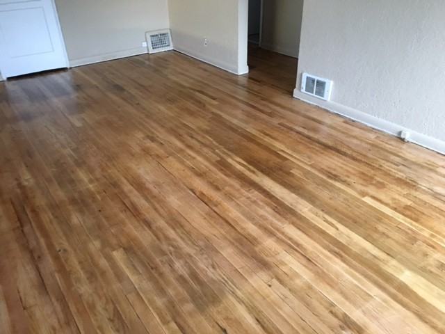 808 Nw 53rd St - Photo 2 of 7