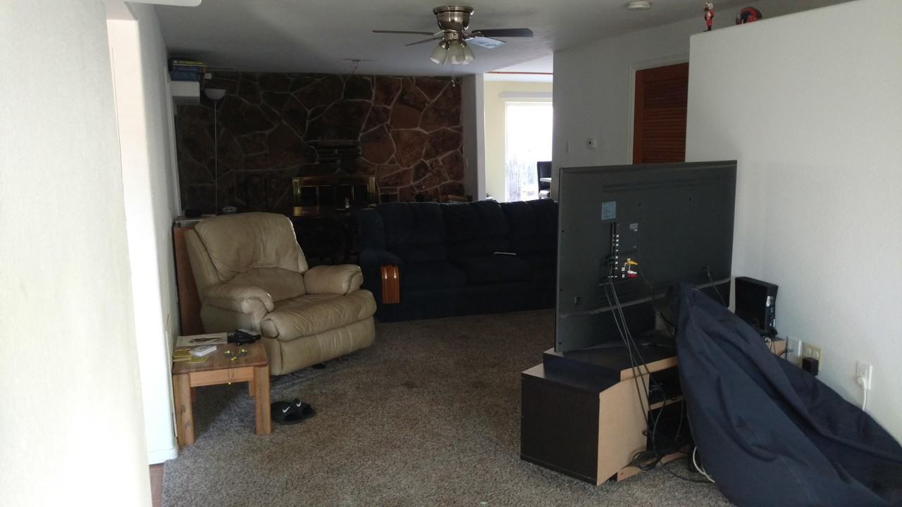 1714 Dolores St - Photo 2 of 6