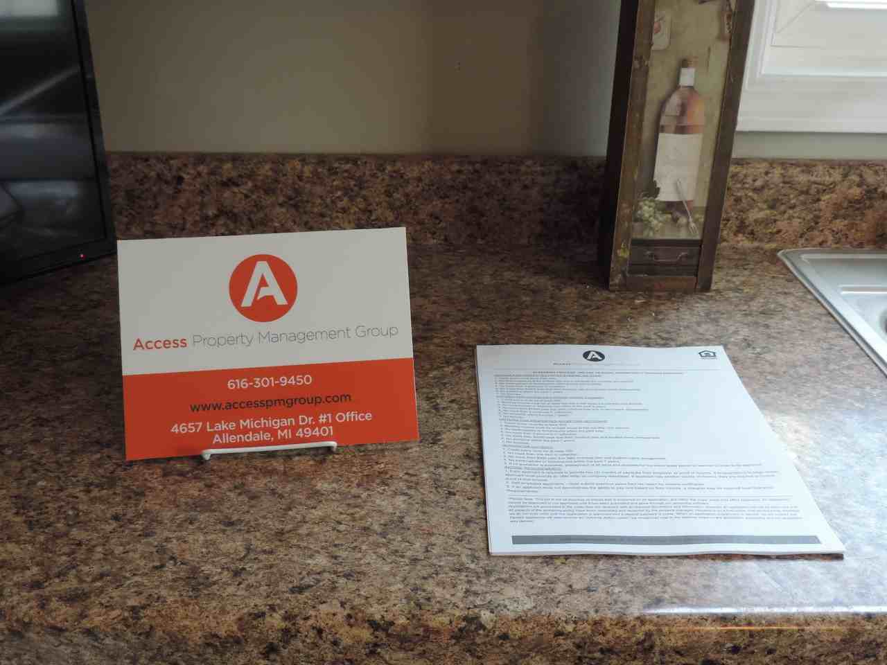 508 Phelps Ave - Photo 2 of 26