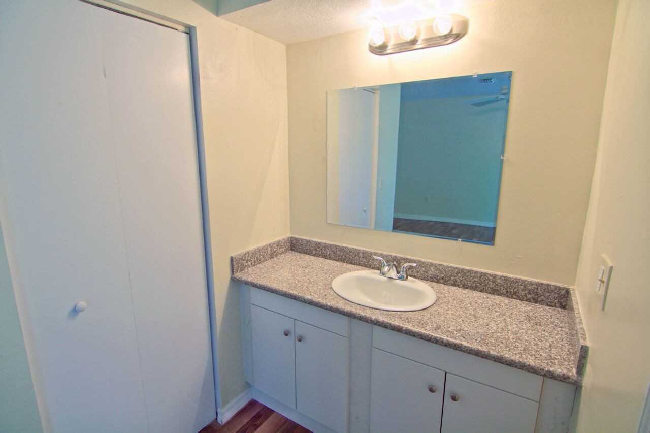 631 Midiron Dr - Photo 2 of 4