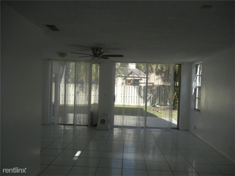 10729 NW 12th Ct - Photo 2 of 9