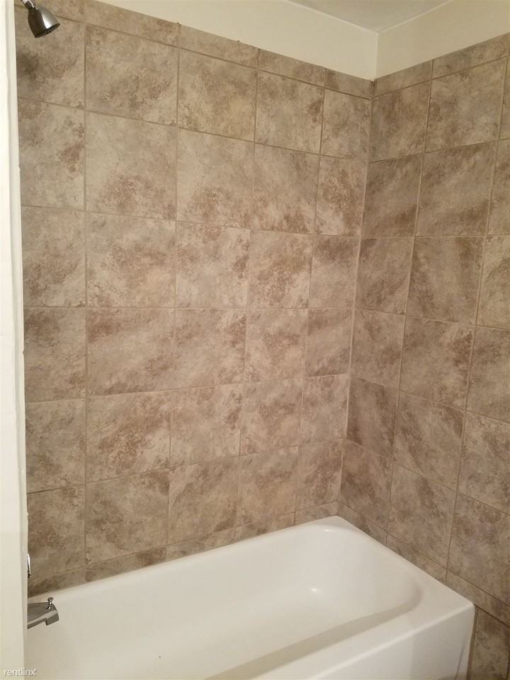 19 Spruce Dr - Photo 3 of 15