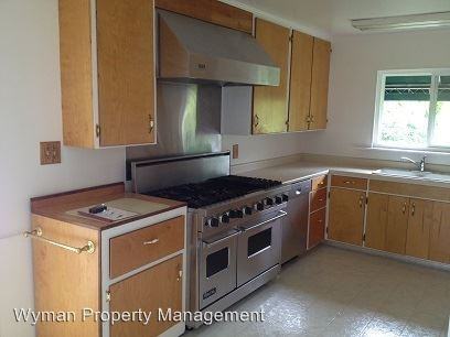 1226 Conn Valley Rd - Photo 2 of 9