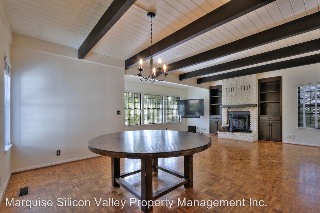 315 Oxford Ave - Photo 3 of 12