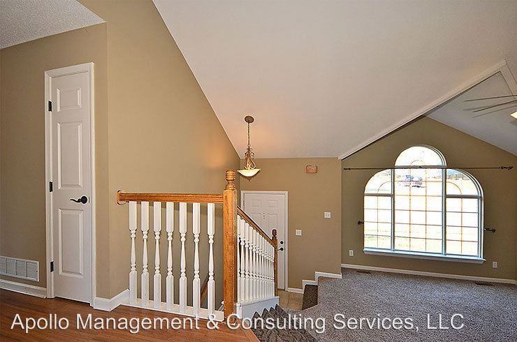 13655 Hunter Dr - Photo 3 of 17