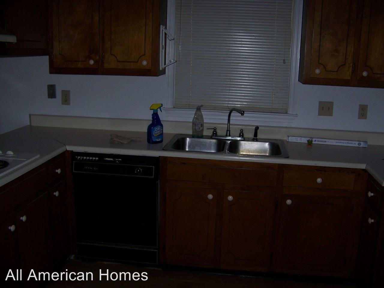 5471 Cedar Creek Rd - Photo 3 of 8