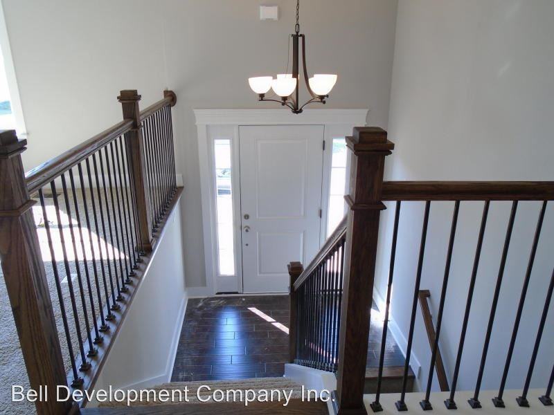 560 Hatch Trail - Photo 3 of 10