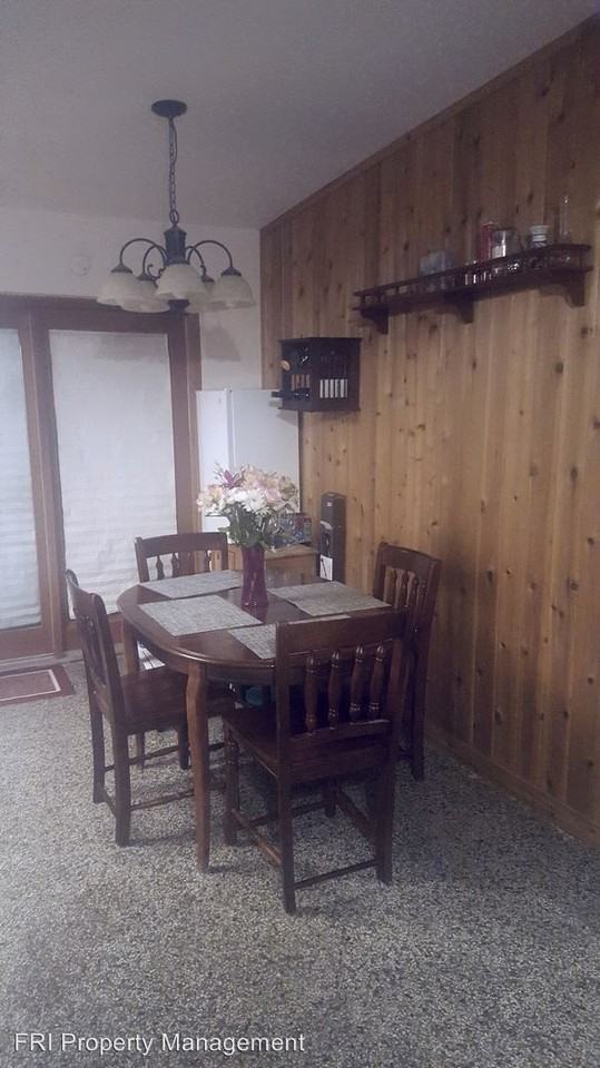 620 Ridgewood St - Photo 3 of 8