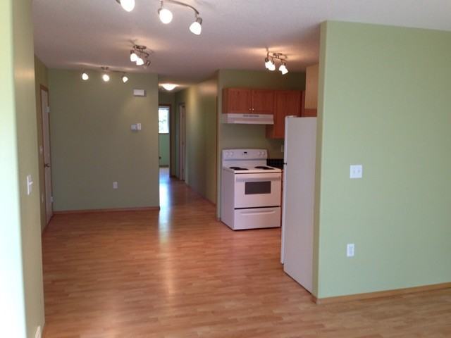 4802-4834 52 St - Photo 2 of 6