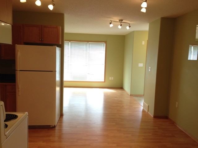 4802-4834 52 St - Photo 3 of 6