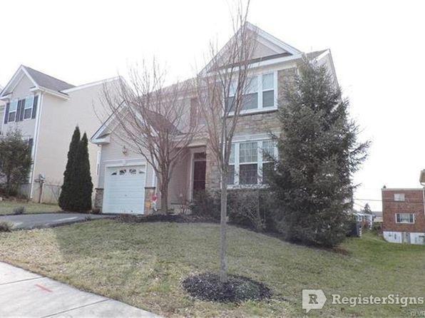 2312 S Wood St - Photo 3 of 26
