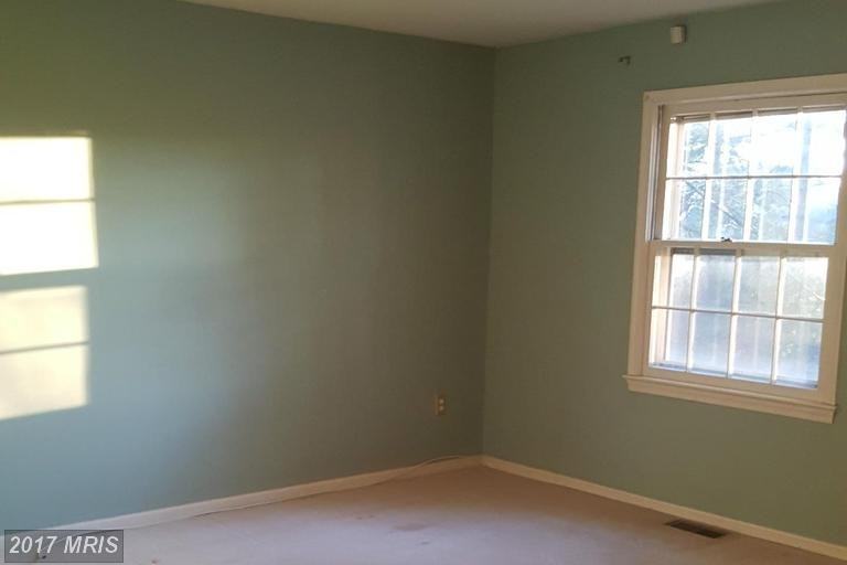 9624 Kanfer Ct - Photo 3 of 11