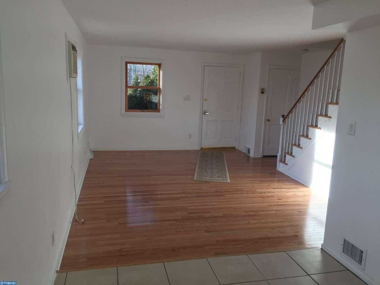 1923 Delmar Dr - Photo 2 of 8